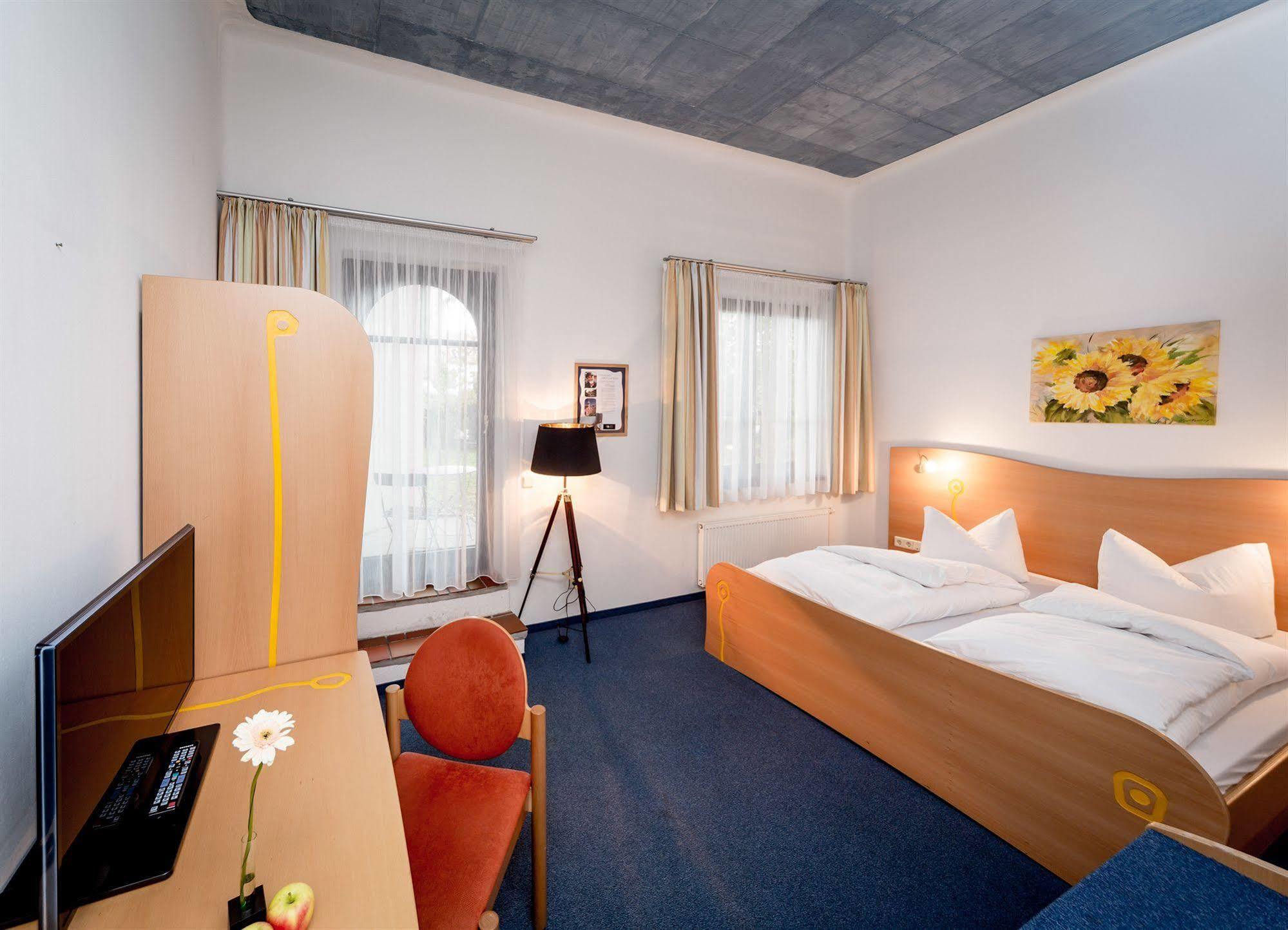 Aparthotel Магдебург Екстериор снимка